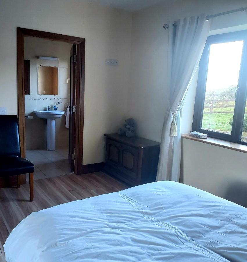 Bed and Breakfast Ros Na Gcloch Westport Zewnętrze zdjęcie