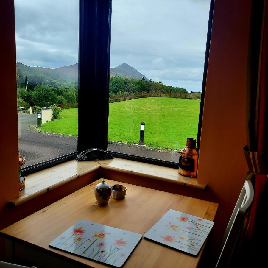 Bed and Breakfast Ros Na Gcloch Westport Zewnętrze zdjęcie